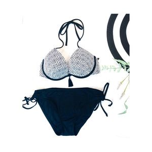 SALE ‼️Target/Women/Swimsuits/Bikinis‎/NWT Set